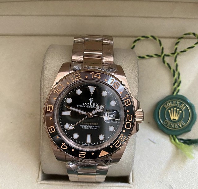 Réplica de Relógio Rolex GTM Dourado e Rosê