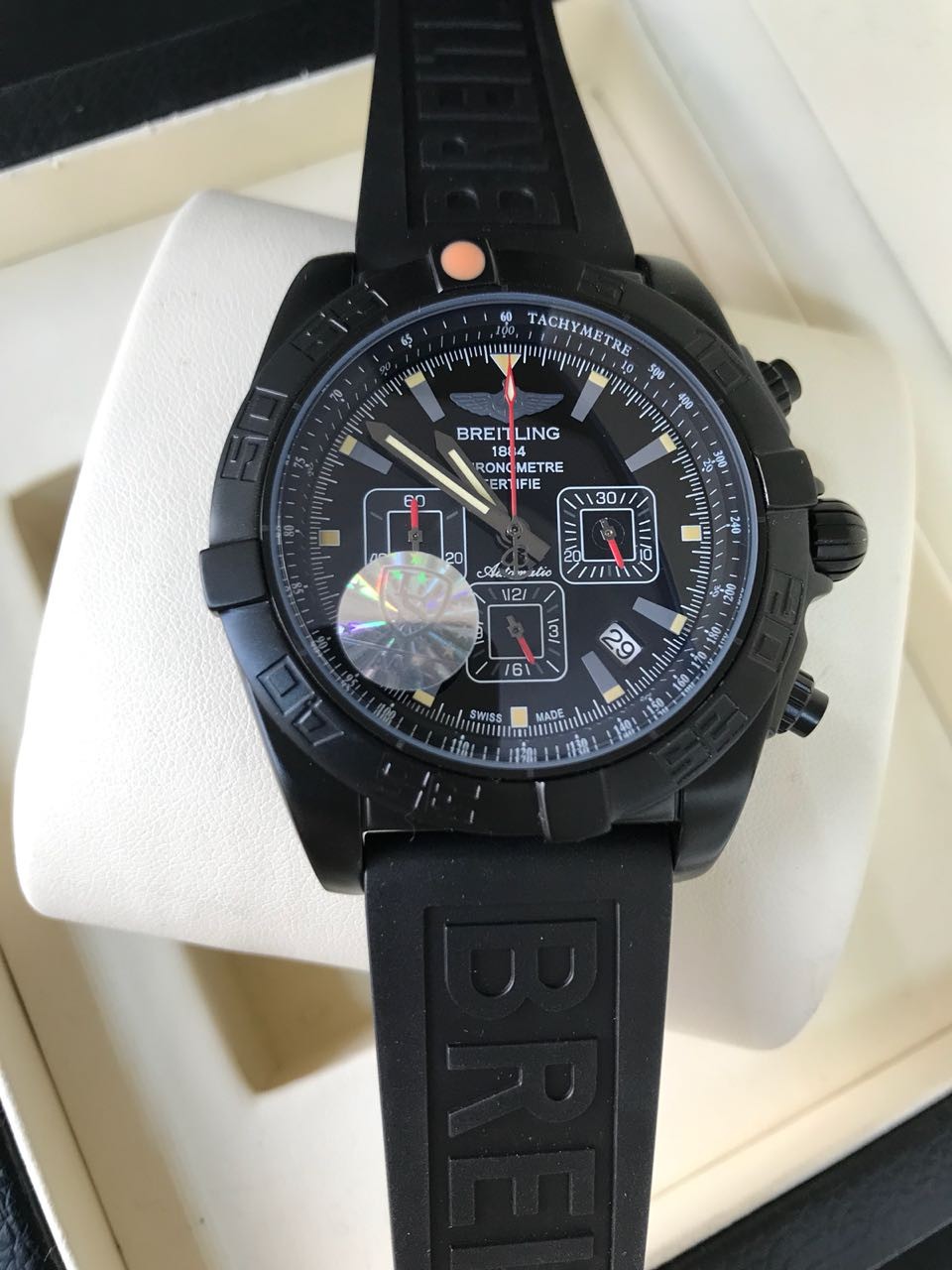 Replica de Breitling Avenger 1884