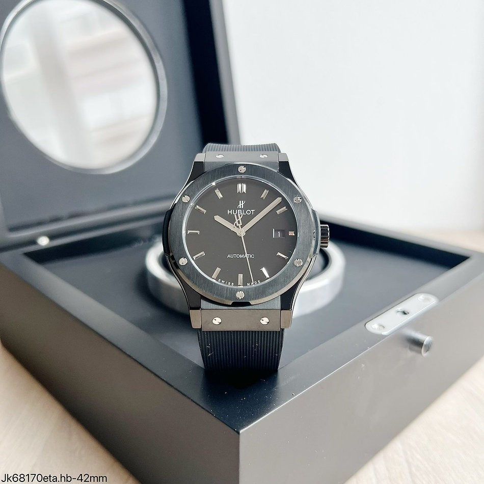  SUPER CLONE MÁQUINA ETA - HUBLOT CLASSIC FUSION 42MM PRETO COURO